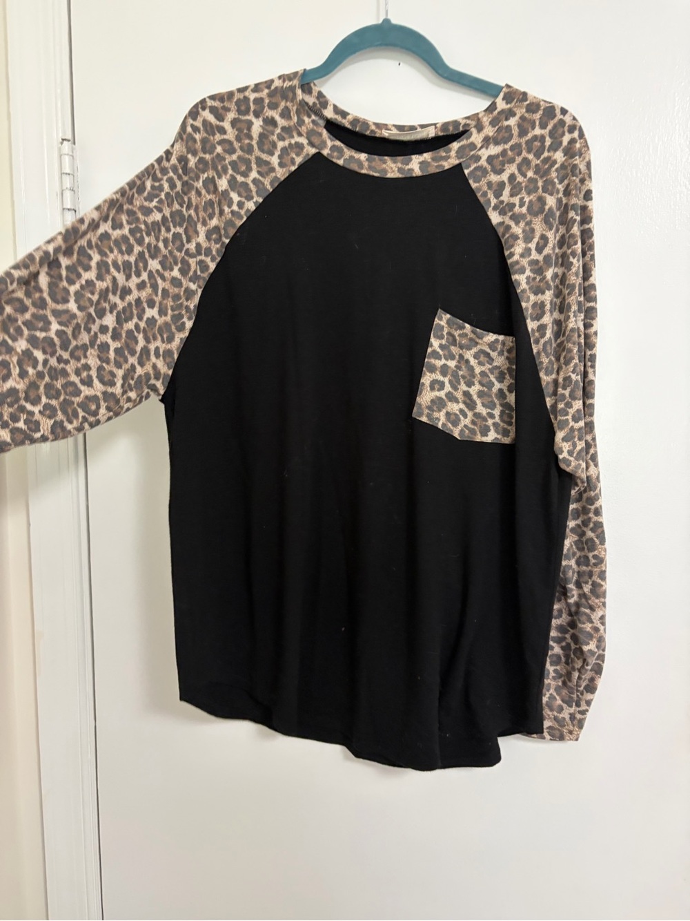 Zenana Outfitters Black Long-Sleeve Raglan with Leopard Print Accents